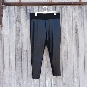 Torrid Black Faux Leather Ponte Pixie Pant Sz 1 Plus 1X Stretchy Comfy 14/16